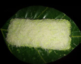 Foto langkah ke 15 dari resep Bolu Pandan Santan Kukus.