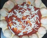 صورة لخطوة 5 من وصفة بيتزا 🍅🍕🧀🌶🍕🧀🌶🍕