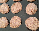 Foto del paso 4 de la receta: Galletas de avena con banana y frambuezas