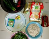A picture of step 1 of Dambun cous cous.