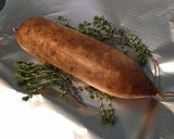 Une image de l'étape 3 de Saucisse de morteau au thym et romarin frais.