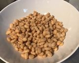 Une image de l'étape 5 de Salade aux deux haricots,maïs,lard fumé et tomates séchées.