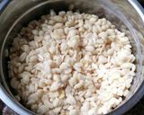 A picture of step 1 of Stuff daal kachodi with aalu tari.