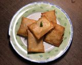 Foto langkah ke 4 dari resep 1. Martabak Daging Mini.
