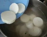 Foto langkah ke 3 dari resep Sup Lobak Bakso Sapi.