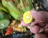 Foto langkah ke 4 dari resep Sambal Timun Rebus.