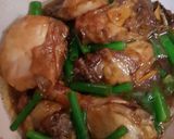 Foto langkah ke 4 dari resep Ayam Kecap Bunga Bawang.