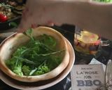 炭烤素香肠沙拉面包碗/戶外食譜的食譜步驟10照片