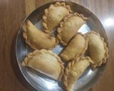 ડ્રાયફ્રુટ ઘૂઘરા (dry fruit ghughra recipe in Gujarati) રેસીપી સ્ટેપ5ફોટો
