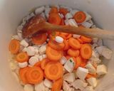 Csirkemell raguleves krumpligombóccal recept fázis 3 fotója