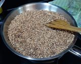 Foto langkah ke 1 dari resep Korean Barley Tea/Teh Barley (Boricha).
