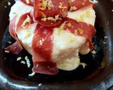 Foto del passaggio 14 della ricetta Risotto al Melone Fonduta di Brie Bresaola Pistacchi e Menta Fresca