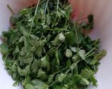 A picture of step 1 of Sandwich Chutney (Green).