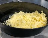A picture of step 2 of Sausages in puff pastry.