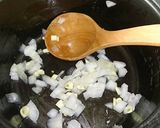 Foto del paso 2 de la receta: Arroz con chaya y verduras (Arrocera eléctrica)