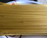 A picture of step 1 of Cheesy chicken pasta.