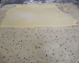 Foto del paso 3 de la receta: Pancitos hojaldrados de semillas