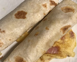 Foto del paso 4 de la receta: Mini wraps con tortilla de york y queso