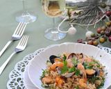 Foto del passaggio 6 della ricetta Risotto alla pescatora con poco pomodoro