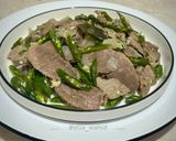 Foto langkah ke 6 dari resep Daging Sapi Tumis Cabai Hijau.