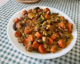 Une image de l'étape 28 de Veau mijoté aux légumes et citron confit.