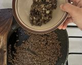 Foto langkah ke 6 dari resep Minced Beef Mushroom Saute.