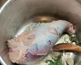 Foto del passaggio 1 della ricetta Arrosto di vitella con funghi porcini e guanciale