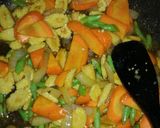 Foto langkah ke 4 dari resep Tumis Pelangi.