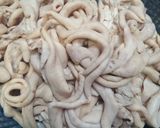 Foto langkah ke 1 dari resep Oseng usus lombok ijo.