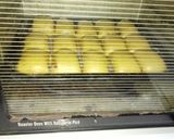 Foto langkah ke 9 dari resep Bolen Pisang Lembap.