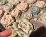 Foto del passaggio 8 della ricetta Rose di Meringhe 🌹