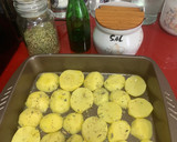 Foto del paso 1 de la receta: Muslos de pollo con patatas al horno