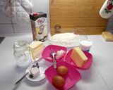 Sajtos - tejfölös álom puha pogácsa recept fázis 1 fotója
