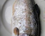 Foto del paso 1 de la receta: Trucha en sartén con cebolla y morrón