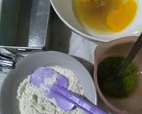 Foto langkah ke 1 dari resep Bolu Pandan Kukus Ekonomis 2 telur.