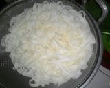 Foto langkah ke 1 dari resep Kwe Tiau Goreng Spesial.