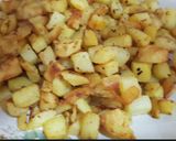 Foto del paso 7 de la receta: Clásicas hamburguesas con papas y ensalada