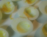 A picture of step 6 of Deviled eggs and broccoli.