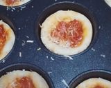 Foto langkah ke 7 dari resep Pizza mini simpel 🍕.