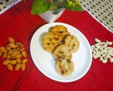 A picture of step 7 of Baked Cashew,Almond Poori.