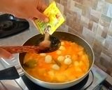 Foto langkah ke 5 dari resep Enak Tenan! Gulai Kentang Telur Puyuh.