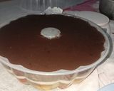 Foto langkah ke 5 dari resep Puding Buah Lapis Susu dan Coklat.