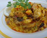 Foto del paso 3 de la receta: Arroz pollo y mejillones con caldo de Marisco