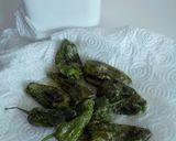 Foto del paso 9 de la receta: Rolling de espinacas con pimientos del padrón
