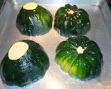 Foto del paso 1 de la receta: Zapallo bellota relleno con cerdo y porotos blancos. Jon style