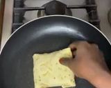 A picture of step 6 of Cheesy beef crepes.