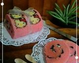 Foto langkah ke 10 dari resep Bolu Gulung Kukus /  Roll Cake Karakter hellokitty.