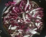 Foto del passaggio 4 della ricetta Scaloppine di vitello e radicchio allo zibibbo 🌷