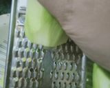 A picture of step 1 of Bottle guard raita.