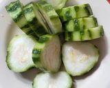 Foto langkah ke 1 dari resep Sayur Bening Gambas Bayam.